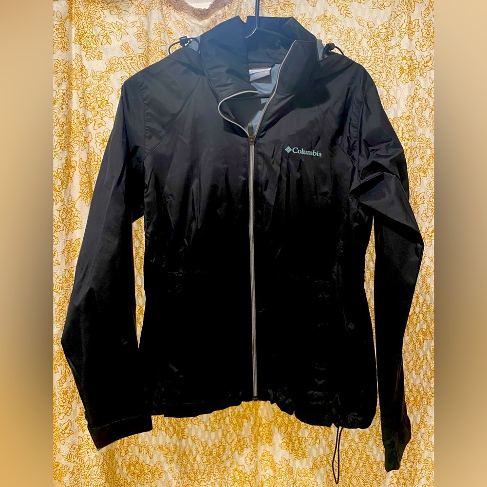 Columbia unlined hooded jacket, color: black, size: medium